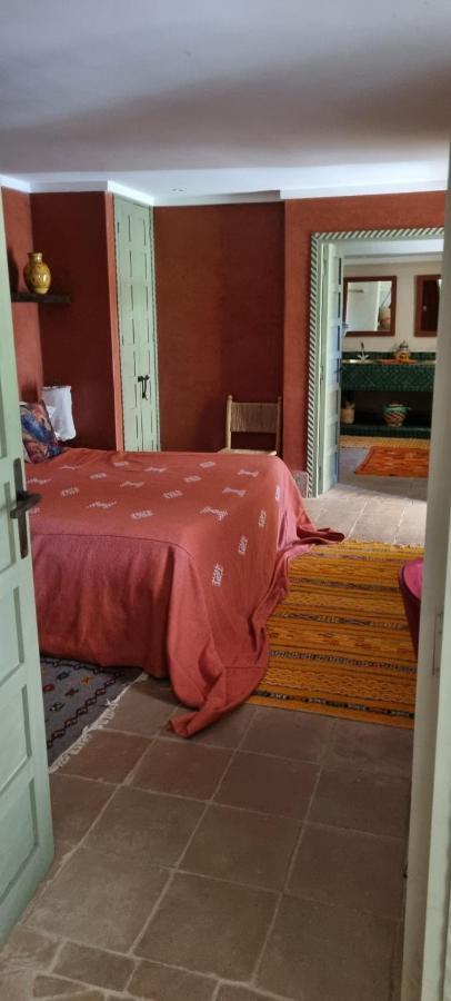 לינה וארוחת בוקר טרודאנט Les Trois Paons מראה חיצוני תמונה
